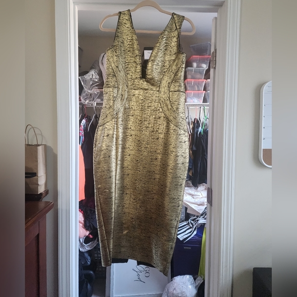 Womens Dress - Picture 2 of 6